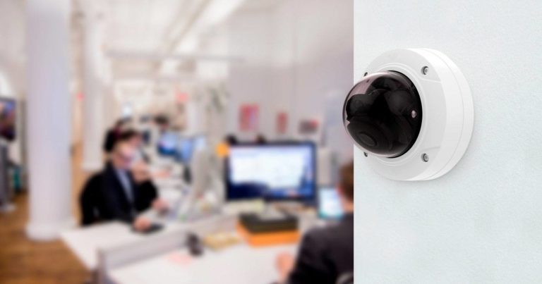 Техника безопасности при монтаже системы видеонаблюдения в офисе